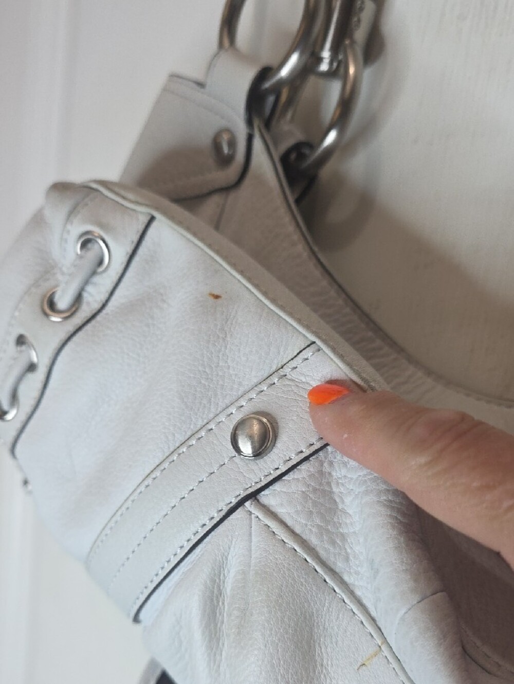 b. makowsky White Leather Shoulder Bag with Braided Handle - Picture 10 of 10
